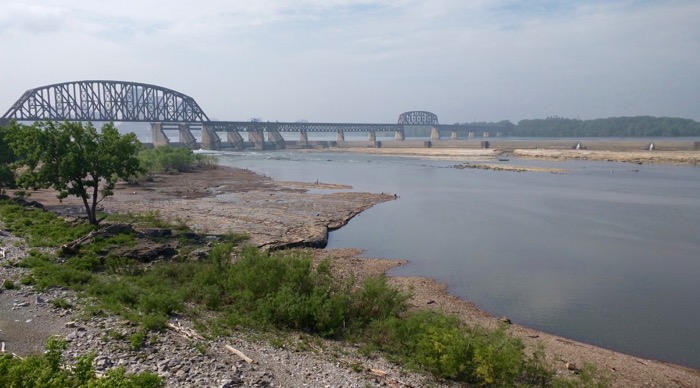 bridge over the ohio river to louisville 