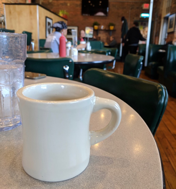 breakfast at elmo's diner carrboro