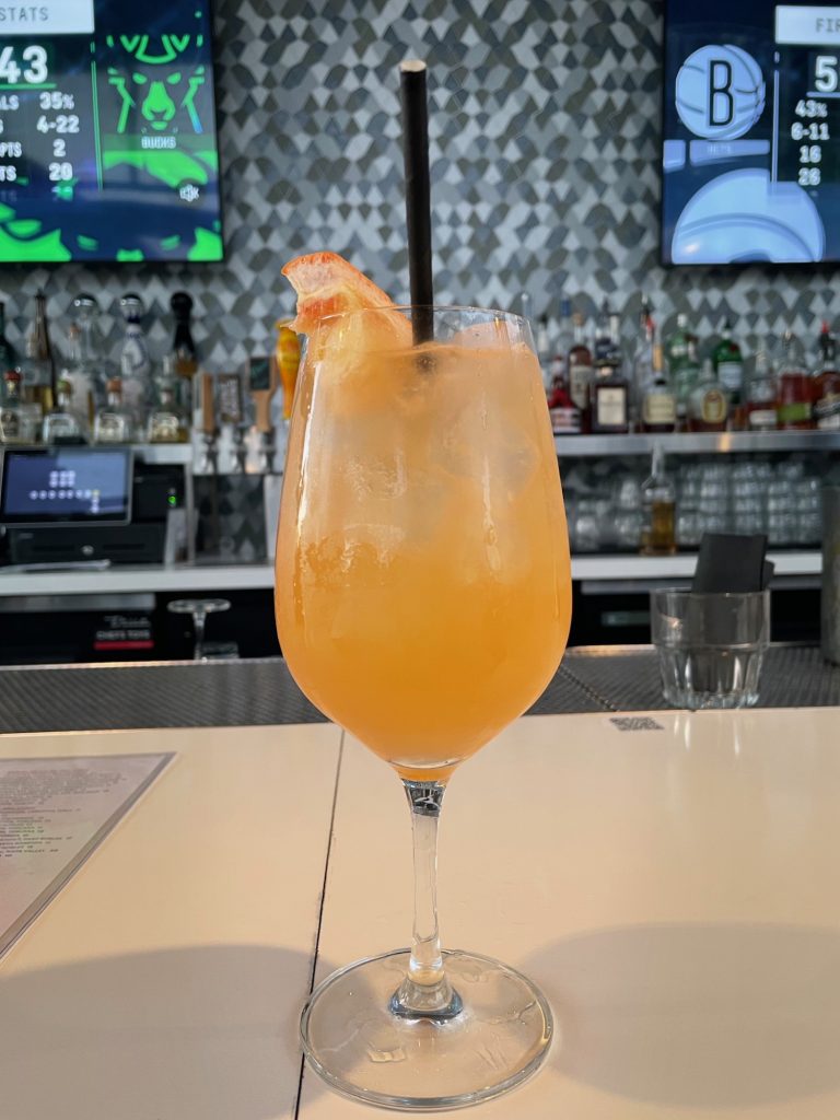 cocktail at 264 Fresco
