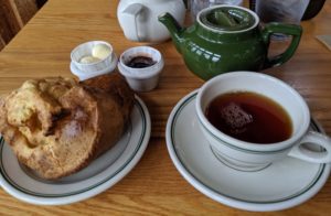 popover and tea at jordan pond house